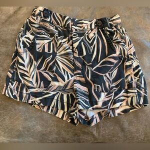 Nicole Miller women’s tropical shorts size 2
